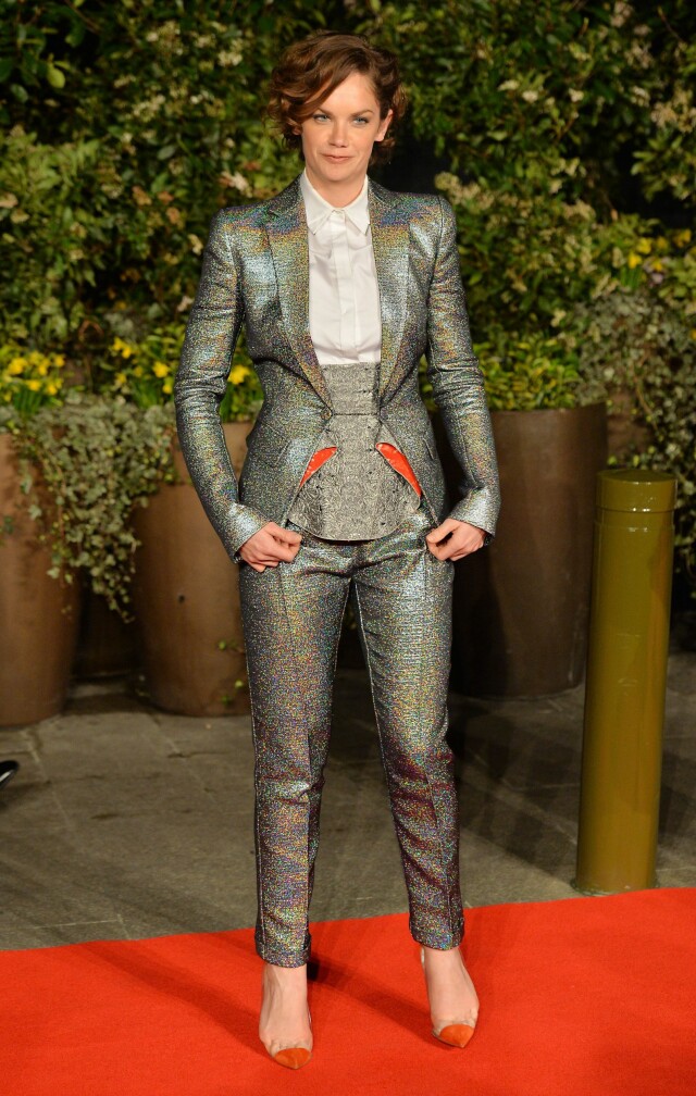 SØLVDRESS: Ruth Wilson slaktes for sin sølvdress. Foto: REX/Ray Tang/All Over Press SØLVDRESS: Ruth Wilson slaktes for sin sølvdress. Foto: REX/Ray Tang/All Over Press